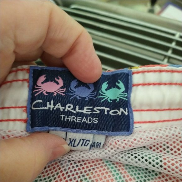 Charleston Threads ~Men's Size XL Coral Hawaiian Floral Swim Shorts. - Picture 4 of 4